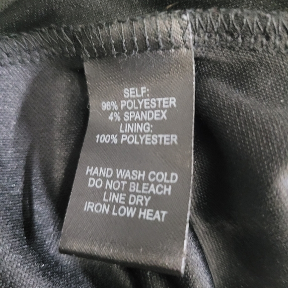 LULU'S BLACK MIDI DRESS - Picture 2 of 6